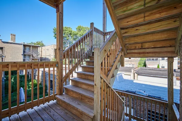 $2,450 | 6241 North Claremont Avenue, Unit 3, Chicago, IL 60659