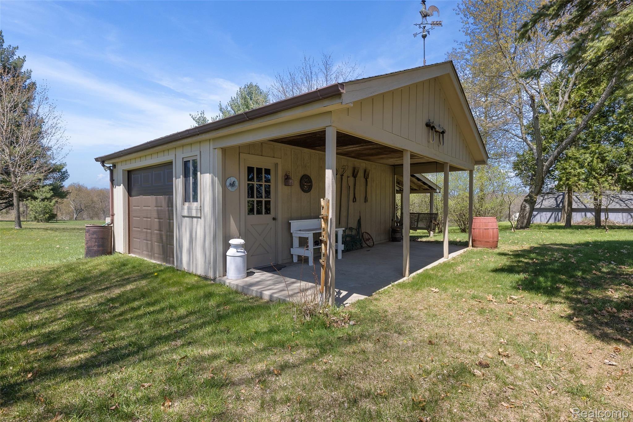 2656 Lake George Road Oakland, MI 48363 - Photo 61 of 64 2656 Lake George-17.jpg
