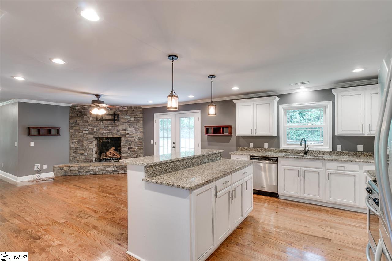 145 Haven Rest Easley, SC 29642 - Photo 8 of 27 Gallery Image 8