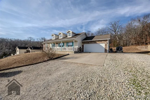 $249,900 | 20997 Hideaway Lane, St. Robert, MO 65584