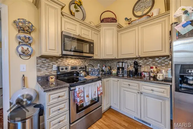 $254,900 | 20997 Hideaway Lane, St. Robert, MO 65584