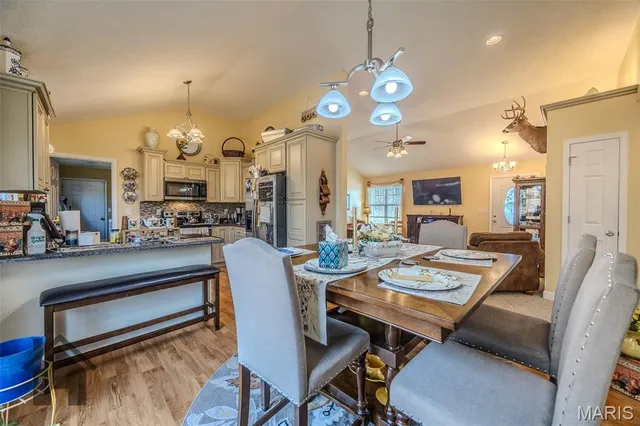 $249,900 | 20997 Hideaway Lane, St. Robert, MO 65584