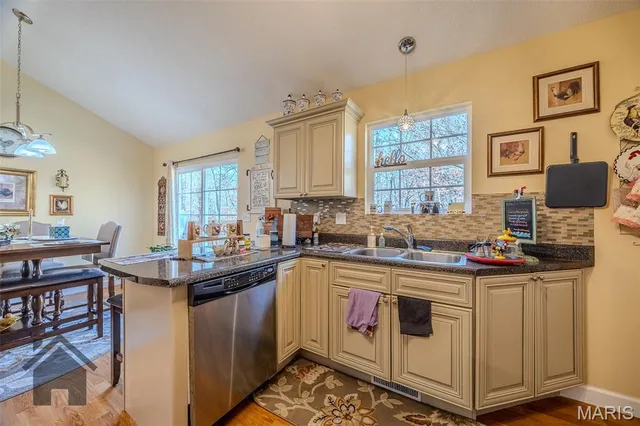 $249,900 | 20997 Hideaway Lane, St. Robert, MO 65584