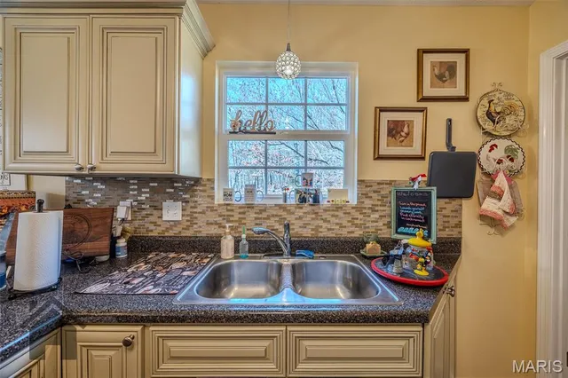 $249,900 | 20997 Hideaway Lane, St. Robert, MO 65584