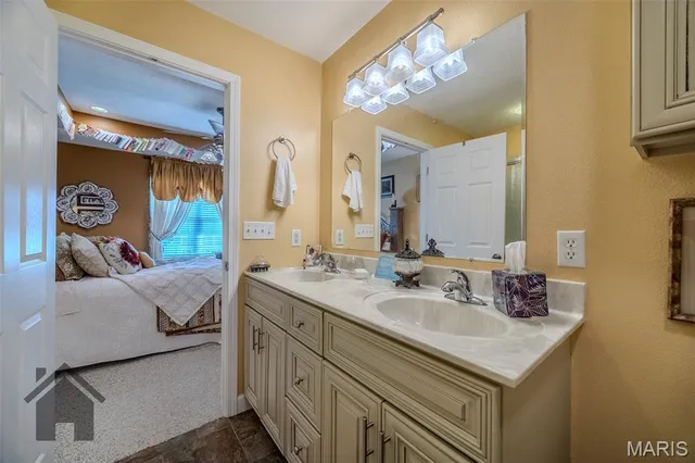 $254,900 | 20997 Hideaway Lane, St. Robert, MO 65584