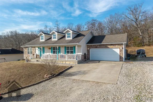 $249,900 | 20997 Hideaway Lane, St. Robert, MO 65584