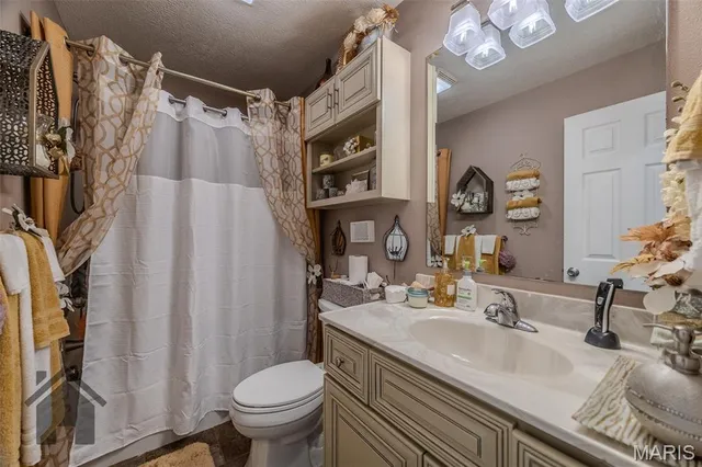 $249,900 | 20997 Hideaway Lane, St. Robert, MO 65584