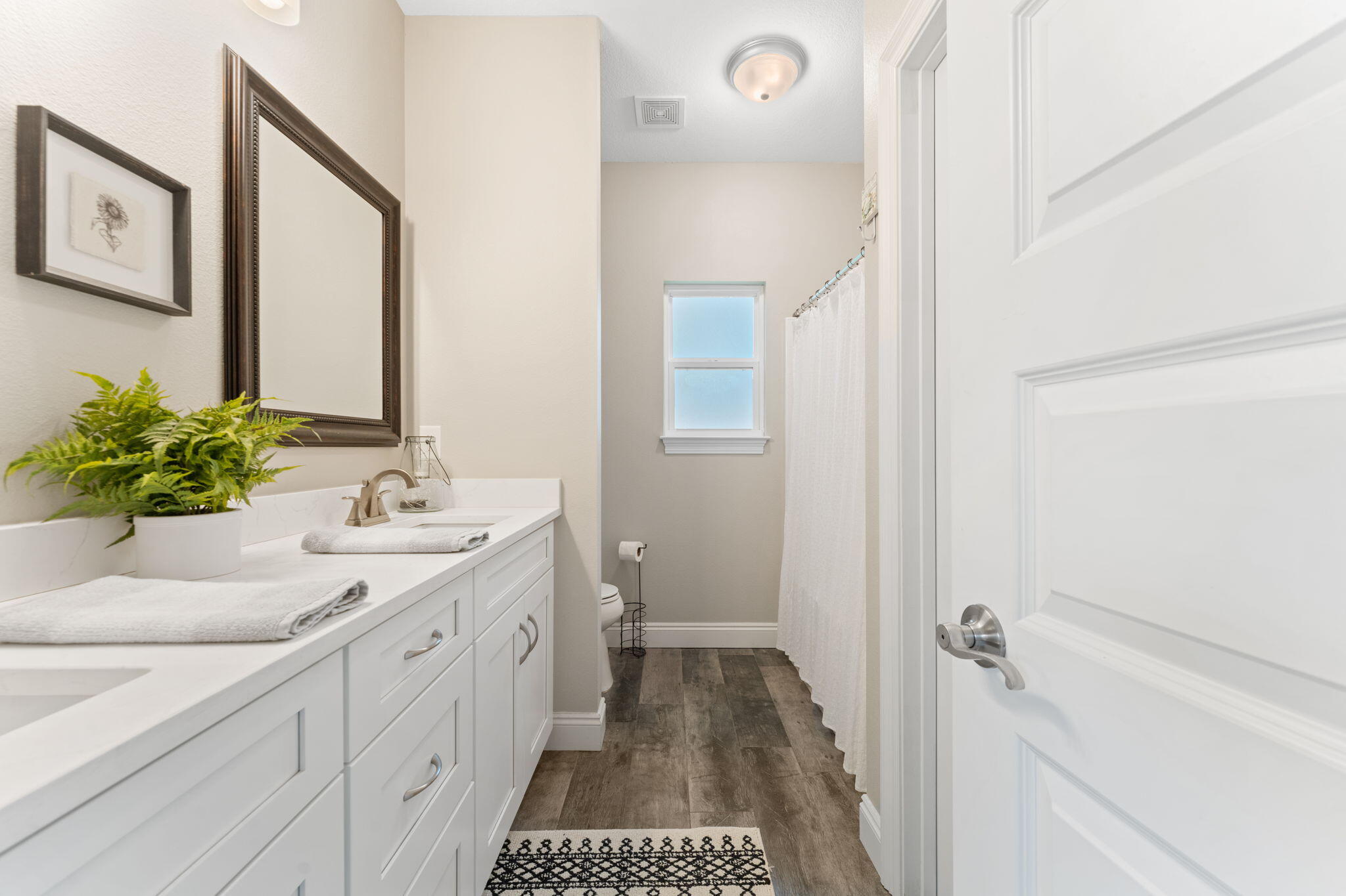 2163 Wind Trace Road North Navarre, FL 32566 - Photo 16 of 31 Stunning ensuite
