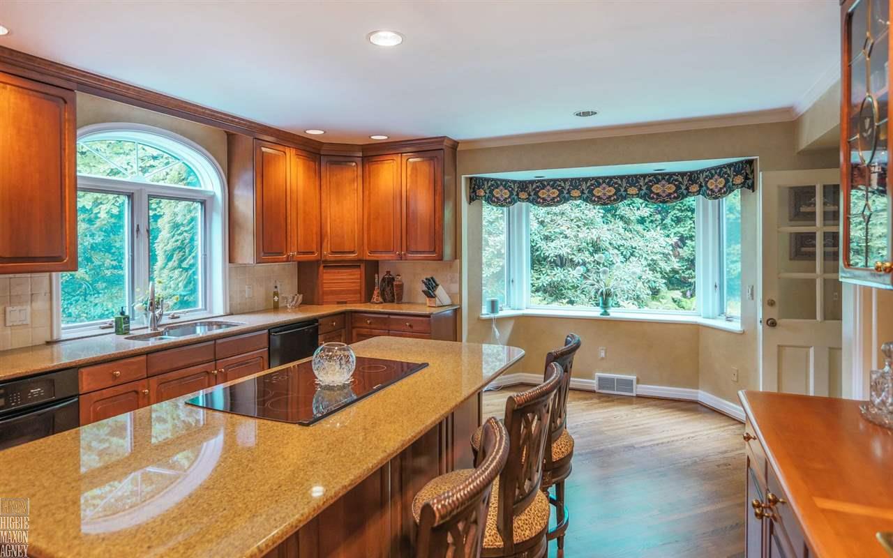 233 Stephens Road Grosse Pointe Farms, MI 48236 - Photo 12 of 42