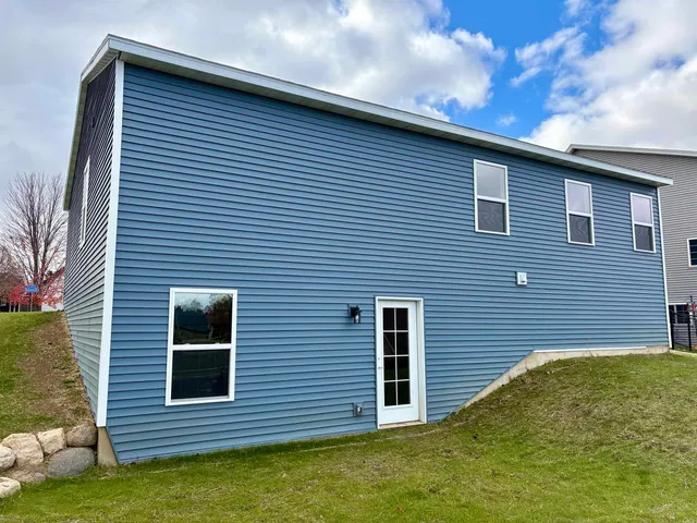 $368,111 | 1510 Wedgewood Drive, Watertown, WI 53098