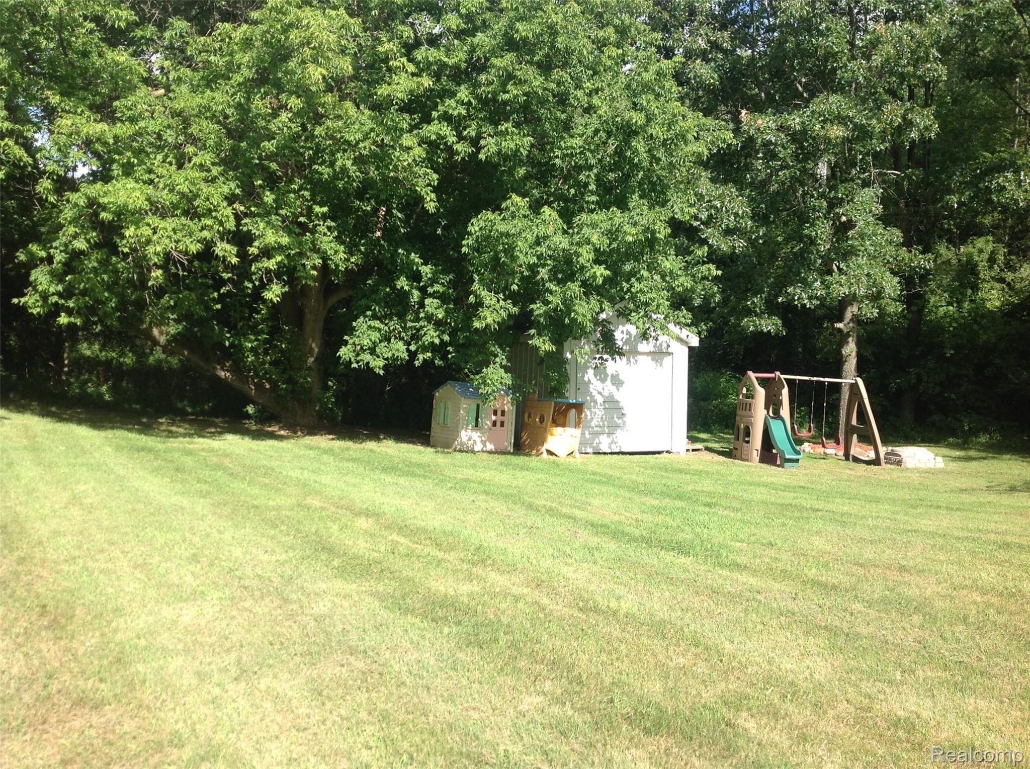 4186 Blood Road Metamora, MI 48455 - Photo 9 of 44 IMG_2320.JPG