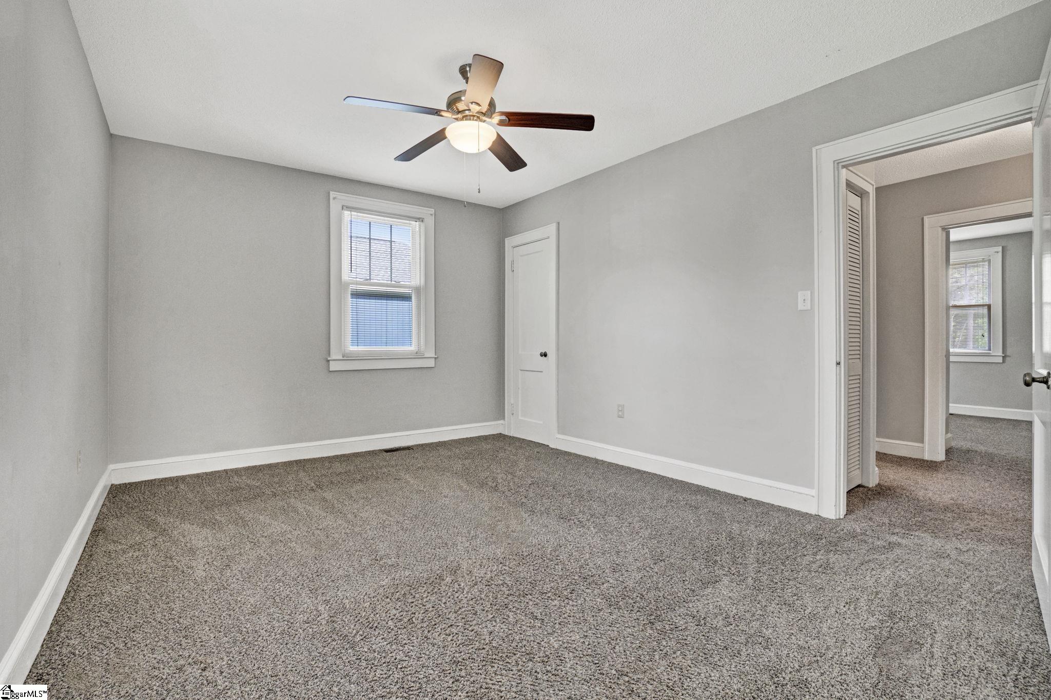 201 Pine Street Clinton, SC 29325 - Photo 17 of 42