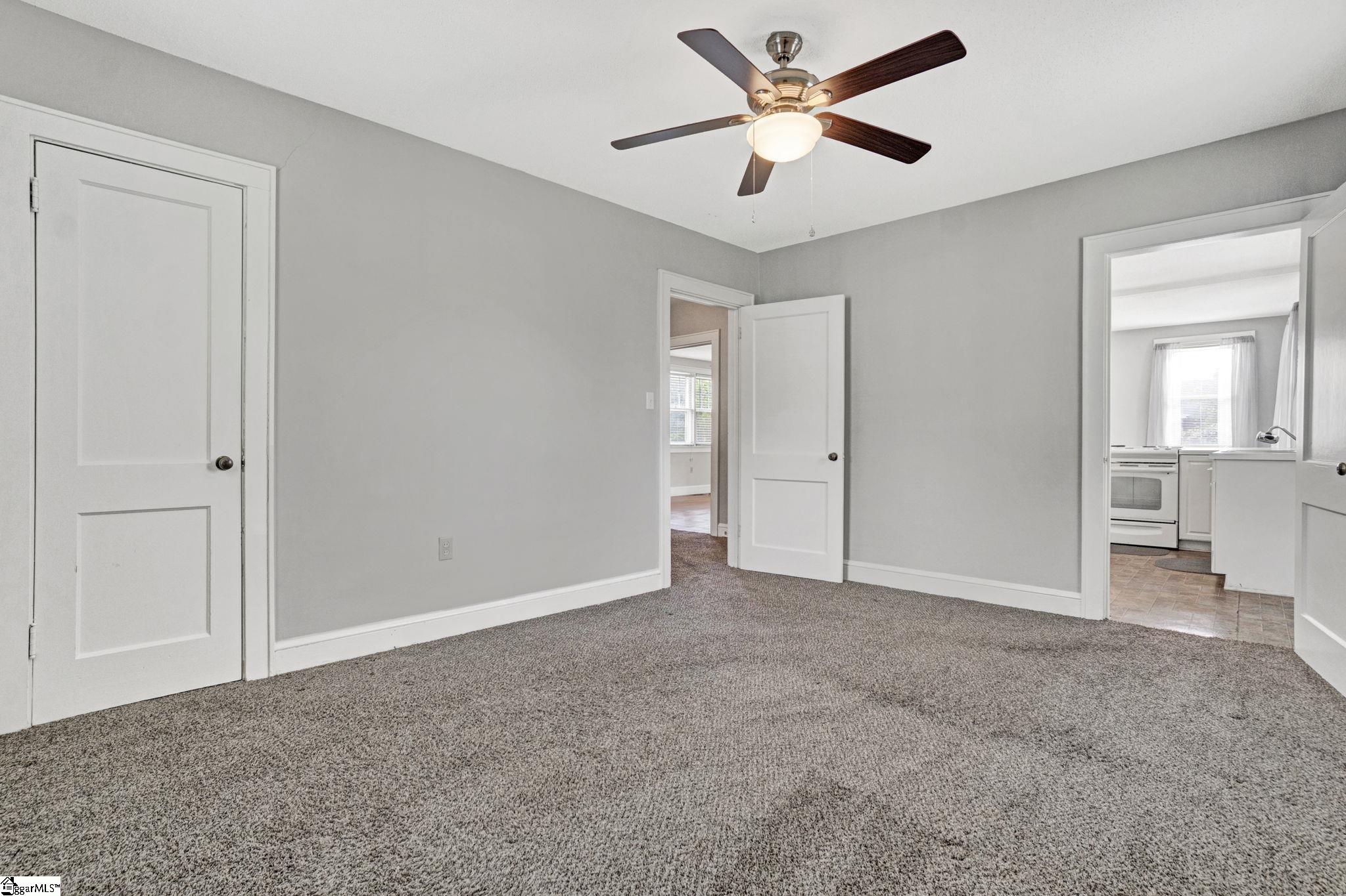 201 Pine Street Clinton, SC 29325 - Photo 18 of 42