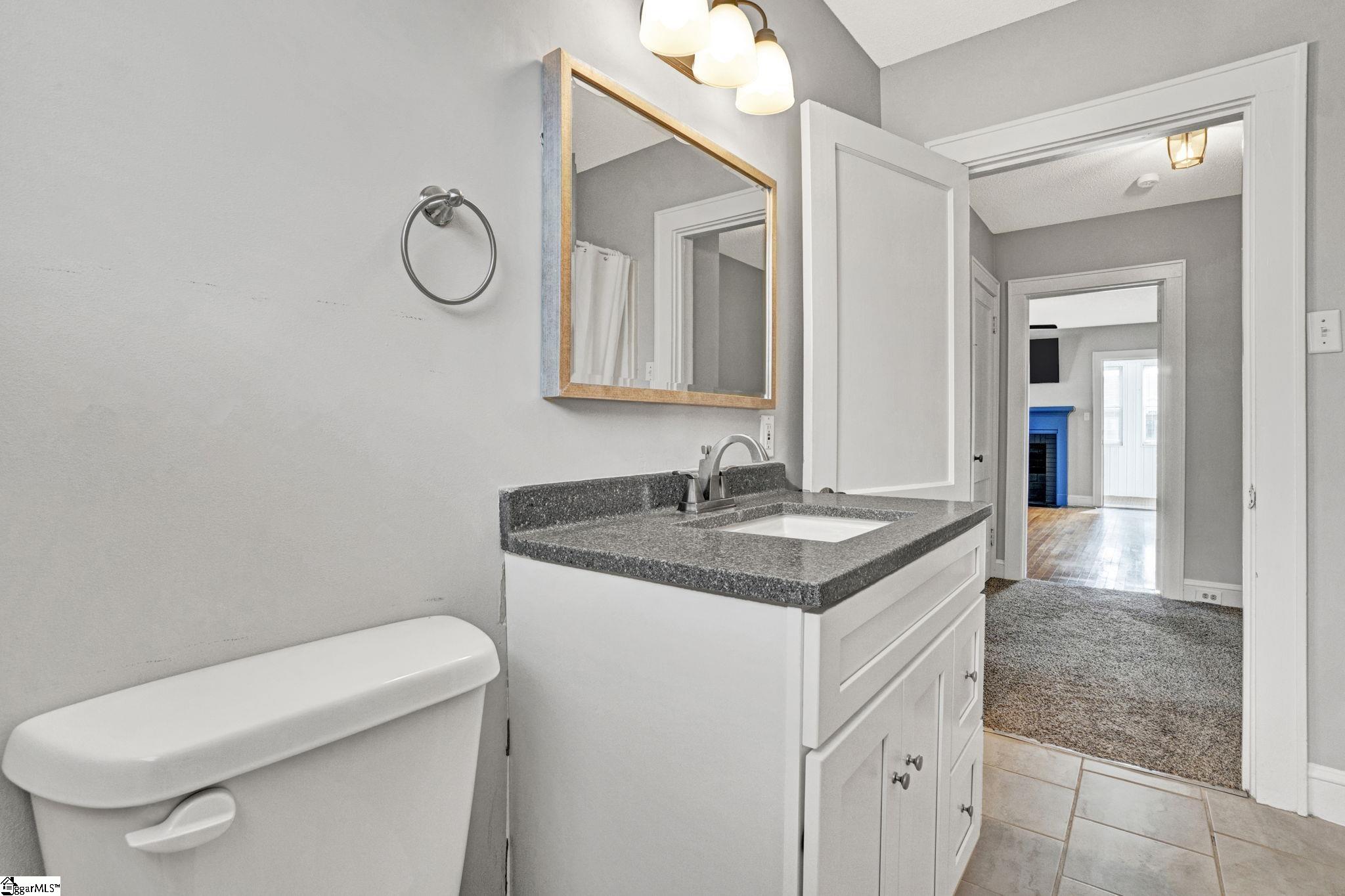 201 Pine Street Clinton, SC 29325 - Photo 21 of 42