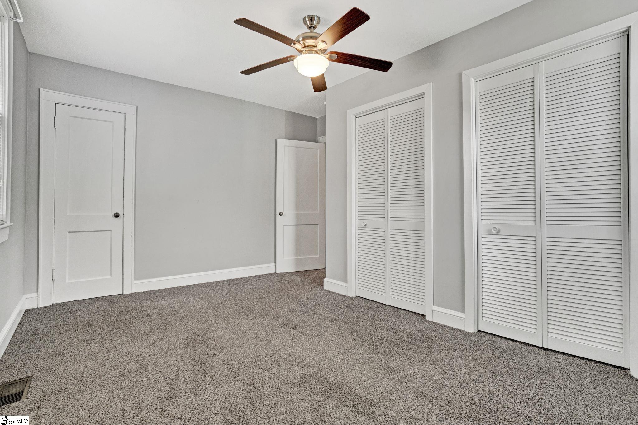 201 Pine Street Clinton, SC 29325 - Photo 26 of 43