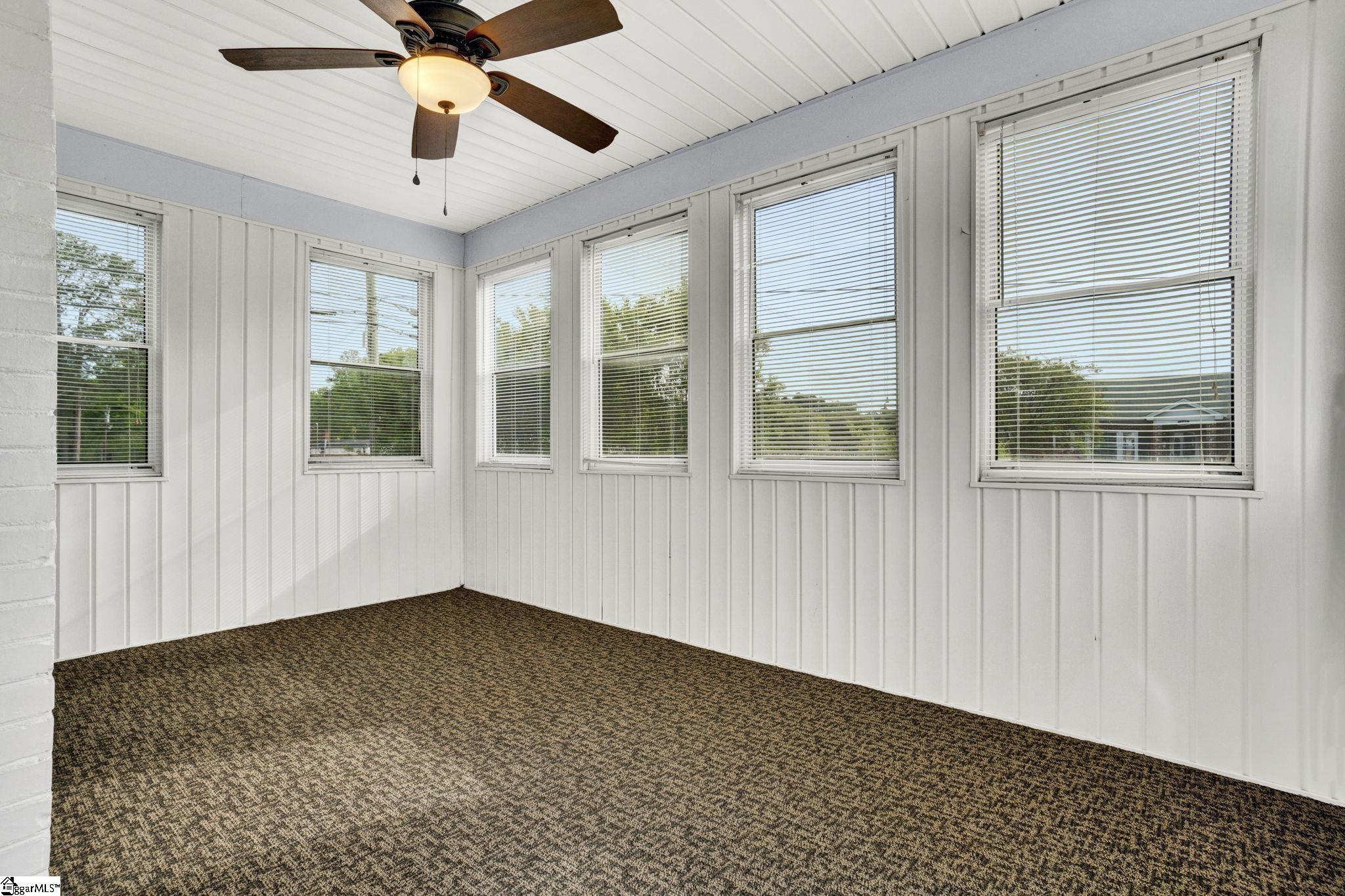 201 Pine Street Clinton, SC 29325 - Photo 33 of 43