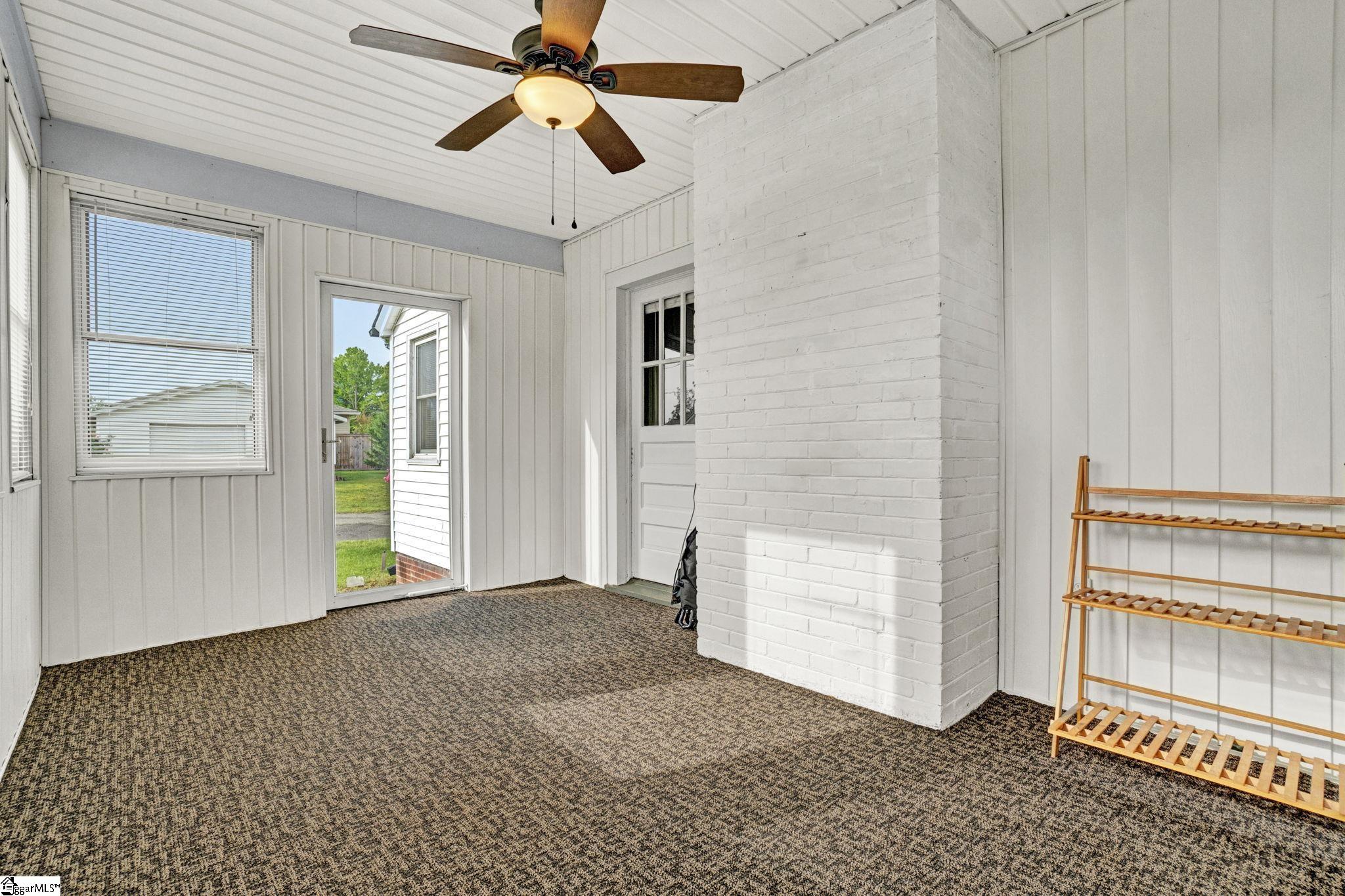201 Pine Street Clinton, SC 29325 - Photo 34 of 42