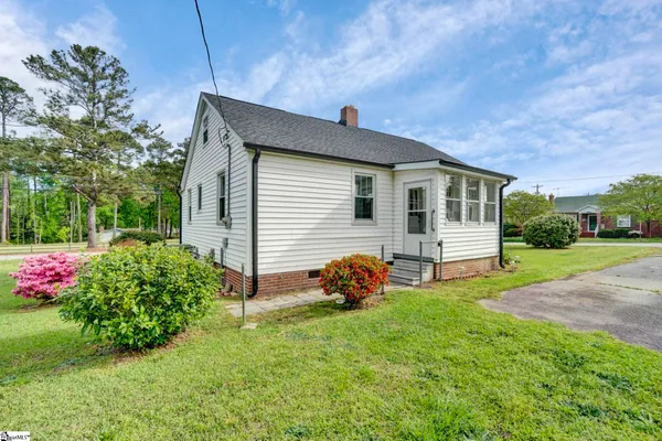 $199,900 | 201 Pine Street, Clinton, SC 29325