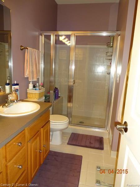 41568 Glade Road Canton, MI 48187 - Photo 14 of 42
