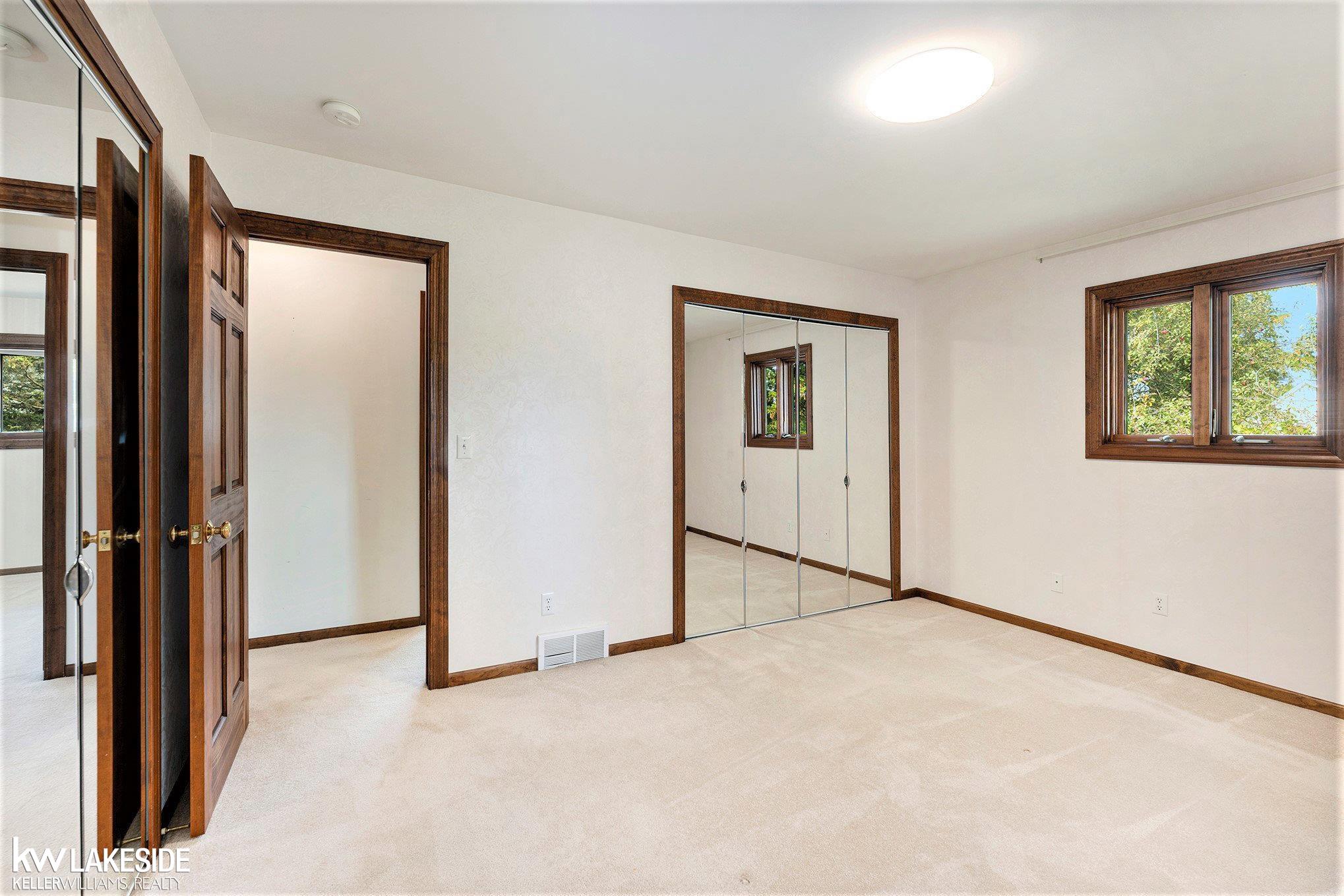 51900 Romeo Plank Road Macomb, MI 48042 - Photo 18 of 32 50189260-733bc539-7db6-4267-be94-0f7687074e05.JPG