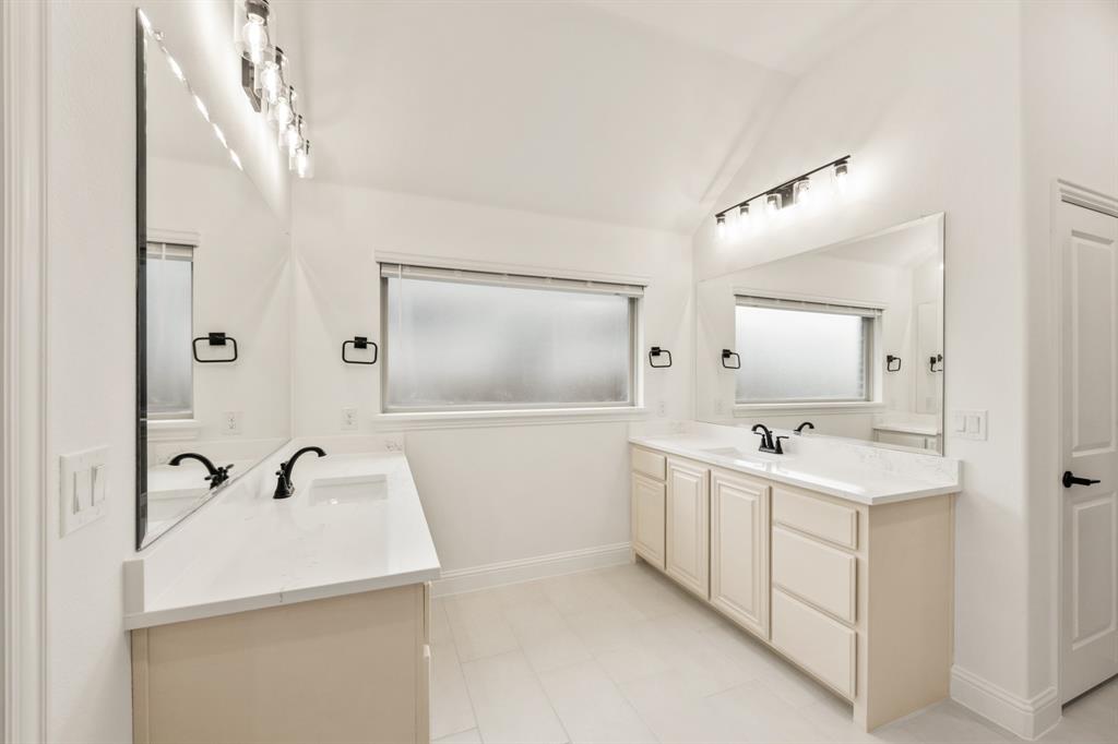 2828 Spg Vly Way Anna, TX 75409 - Photo 23 of 40