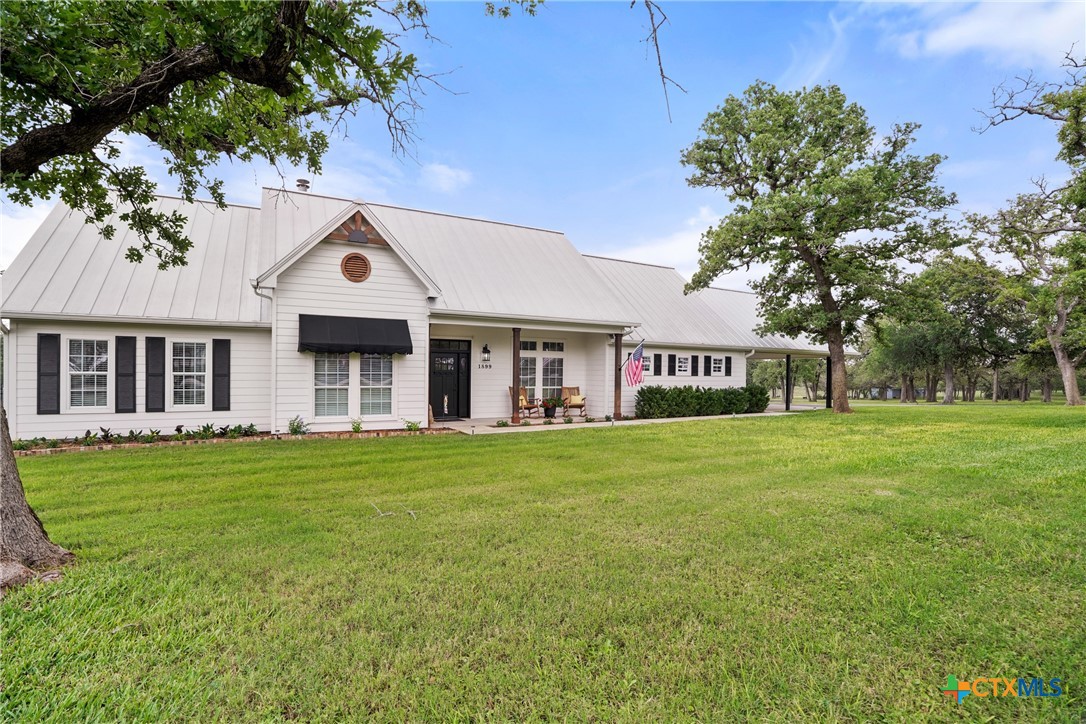 1899 Sunflower Trail Luling, TX 78648 - Photo 4 of 48 Practically perfect in every way!