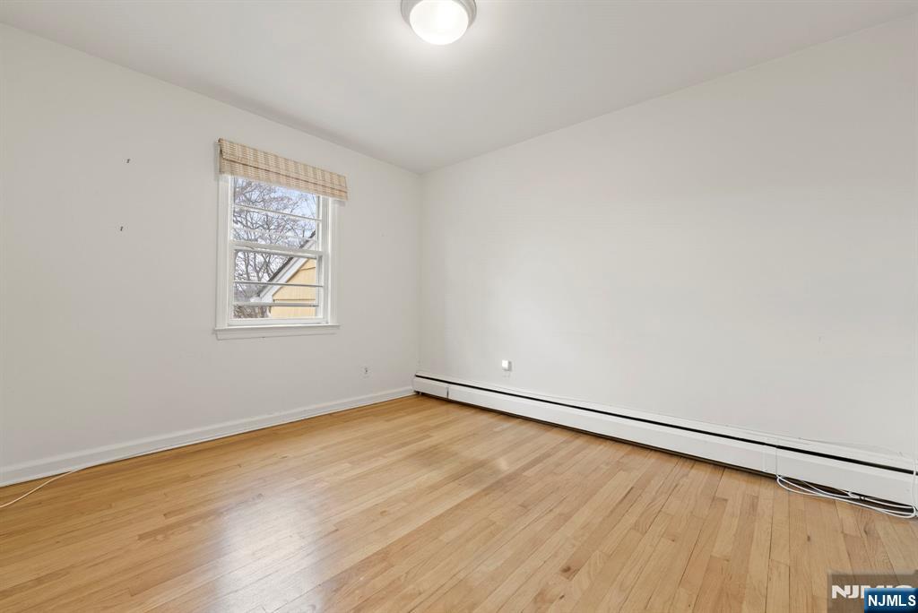 206 10th Street Cresskill, NJ 07626 - Photo 9 of 24