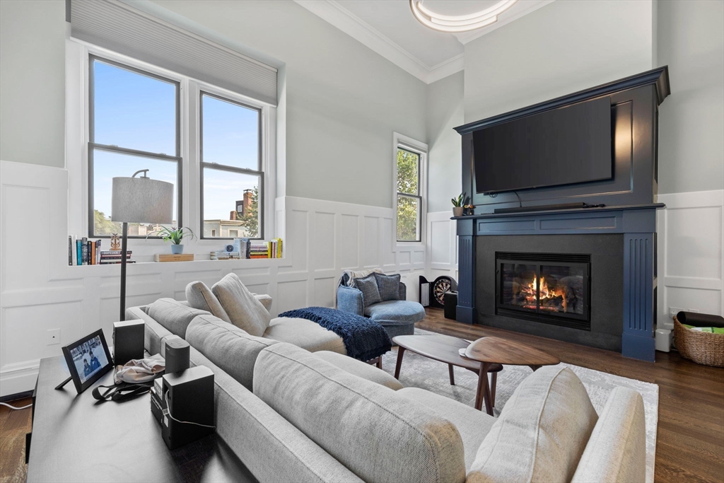 44 High Street, Unit 7 Boston, MA 02129 - Photo 3 of 36