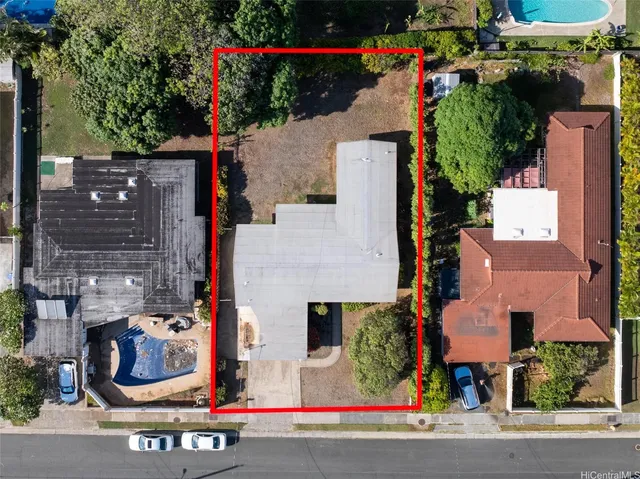 an aerial view of multiple house