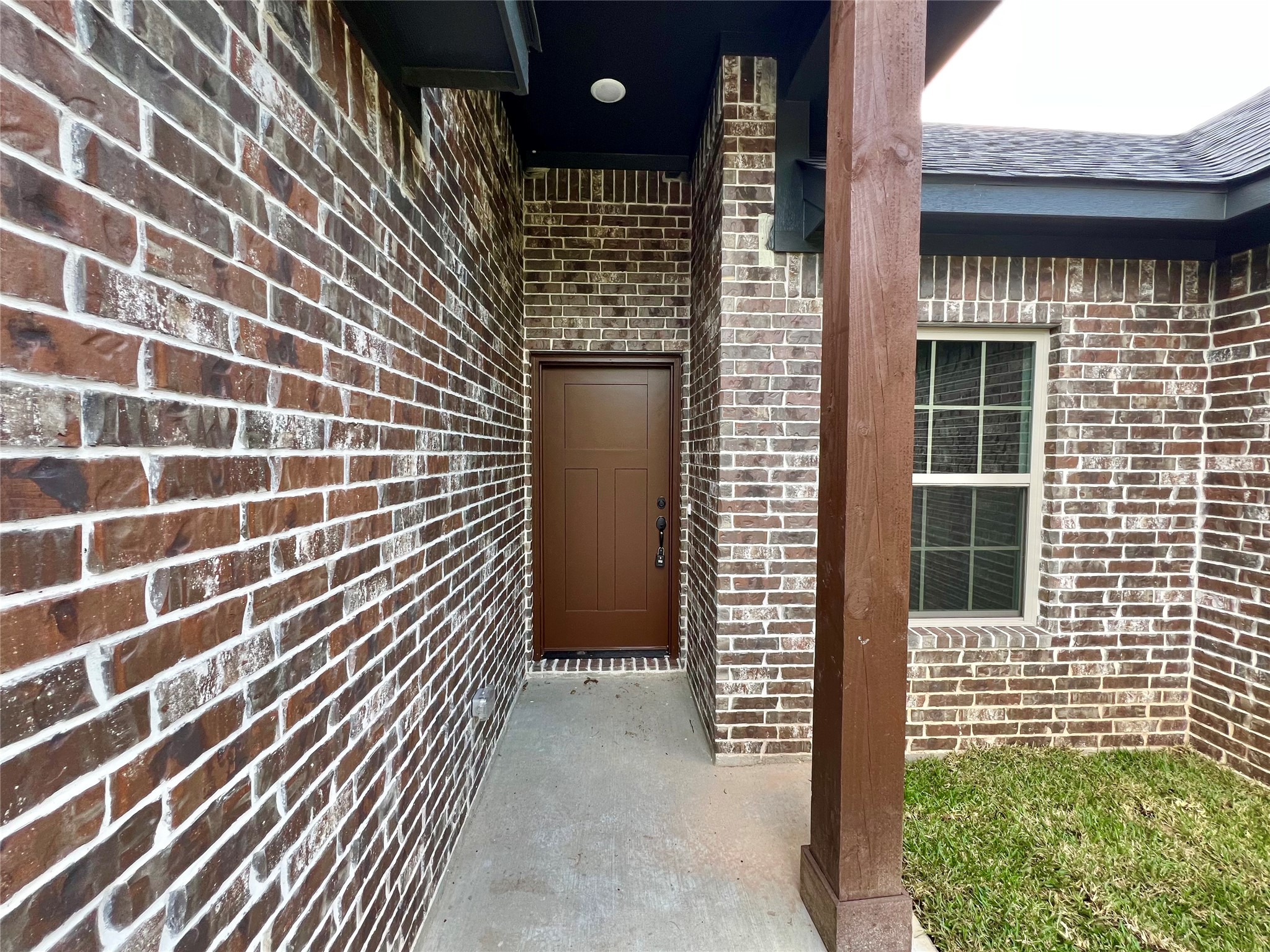 1003 South Anderson Street Angleton, TX 77515 - Photo 2 of 20 a view of outdoor space