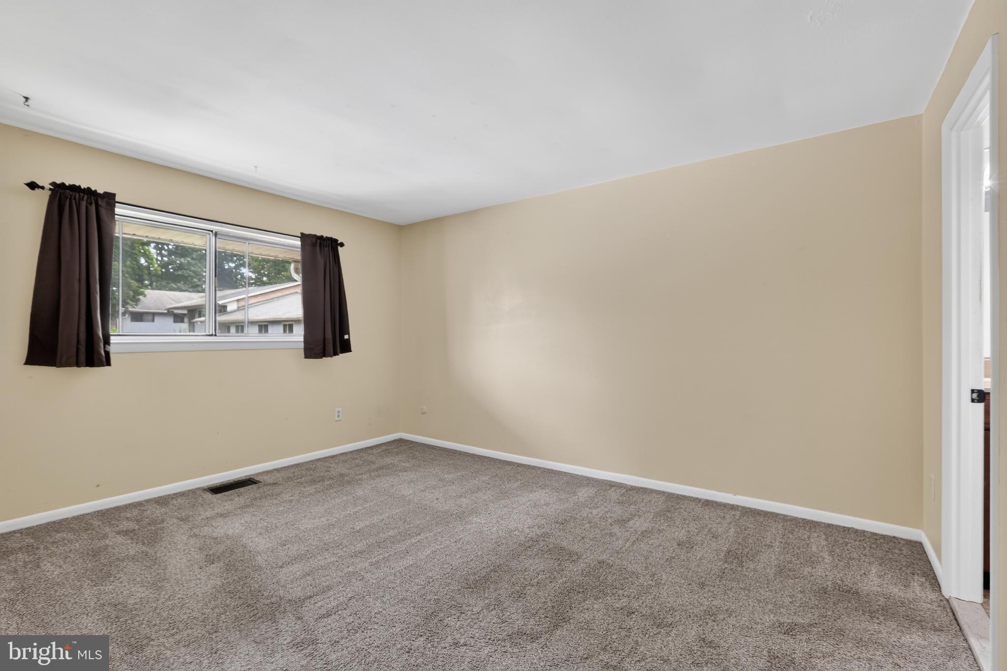 1518 Manley Road, Unit B33 West Chester, PA 19382 - Photo 26 of 34 Primary Bedroom