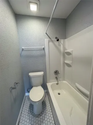 $800 | 12607 Ashford Meadow Drive, Unit B, Houston, TX 77082