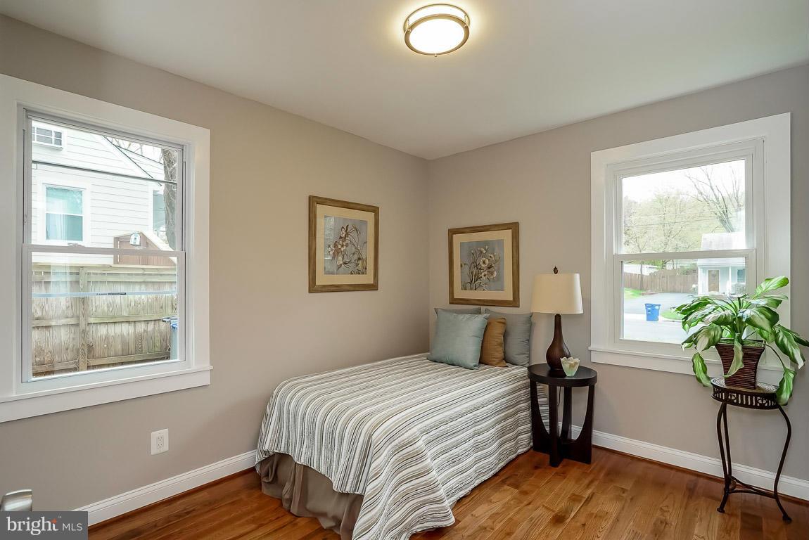 3157 Holloway Road Falls Church, VA 22042 - Photo 18 of 29 Main Level Bedroom 1