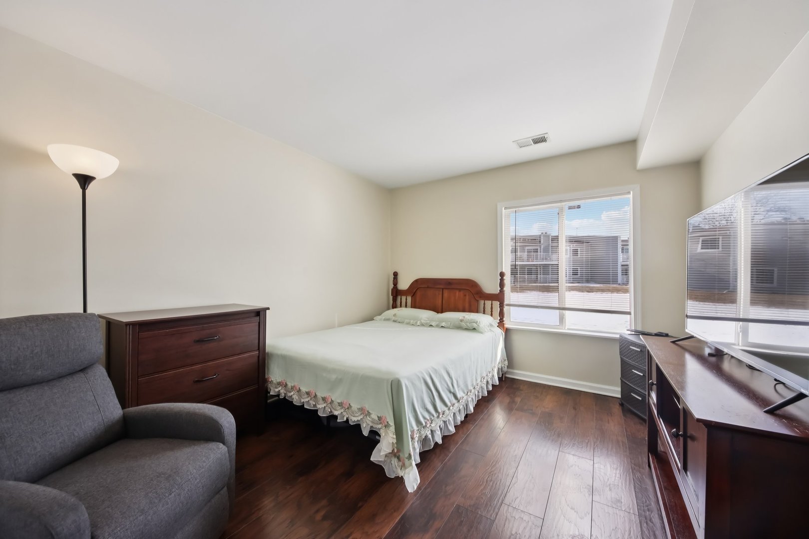 1182 East Nichols Road, Unit 1A Palatine, IL 60074 - Photo 19 of 34