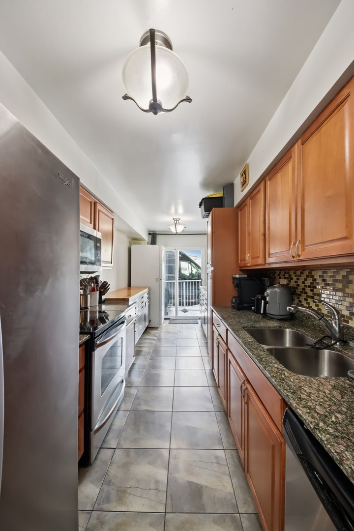 1182 East Nichols Road, Unit 1A Palatine, IL 60074 - Photo 9 of 34