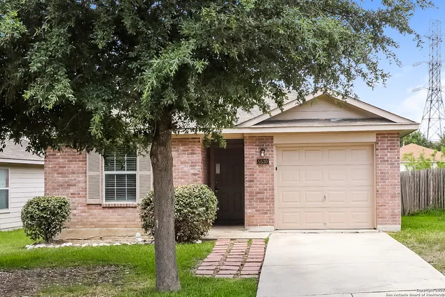 $1,555 | 5530 Butch, San Antonio, TX 78252