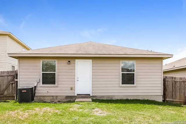 $1,555 | 5530 Butch, San Antonio, TX 78252