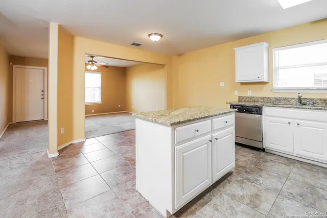 $1,555 | 5530 Butch, San Antonio, TX 78252