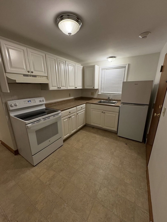 600 Cabot Street, Unit 3 Beverly, MA 01915 - Photo 5 of 15