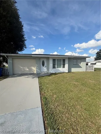 $1,400 | 103 Whatley Boulevard, Sebring, FL 33870