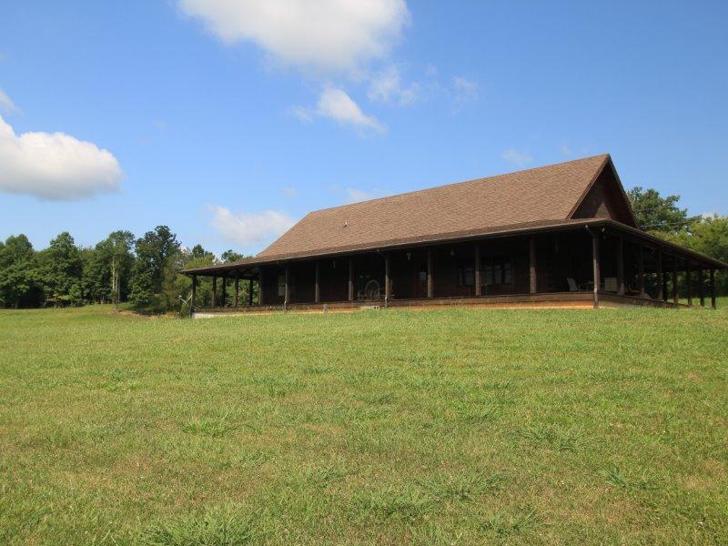 3 Fairview Road Tellico Plains, TN 37385 - Photo 2 of 35 IMG_2057