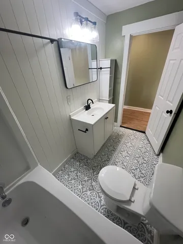 $800 | 2530 North Temple Avenue, Indianapolis, IN 46218