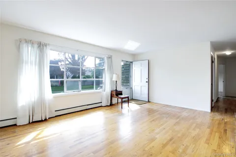 $699,000 | 217 Wellington Road South, Garden City South, NY 11530