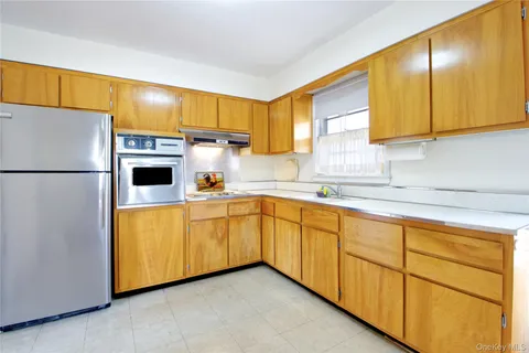 $699,000 | 217 Wellington Road South, Garden City South, NY 11530