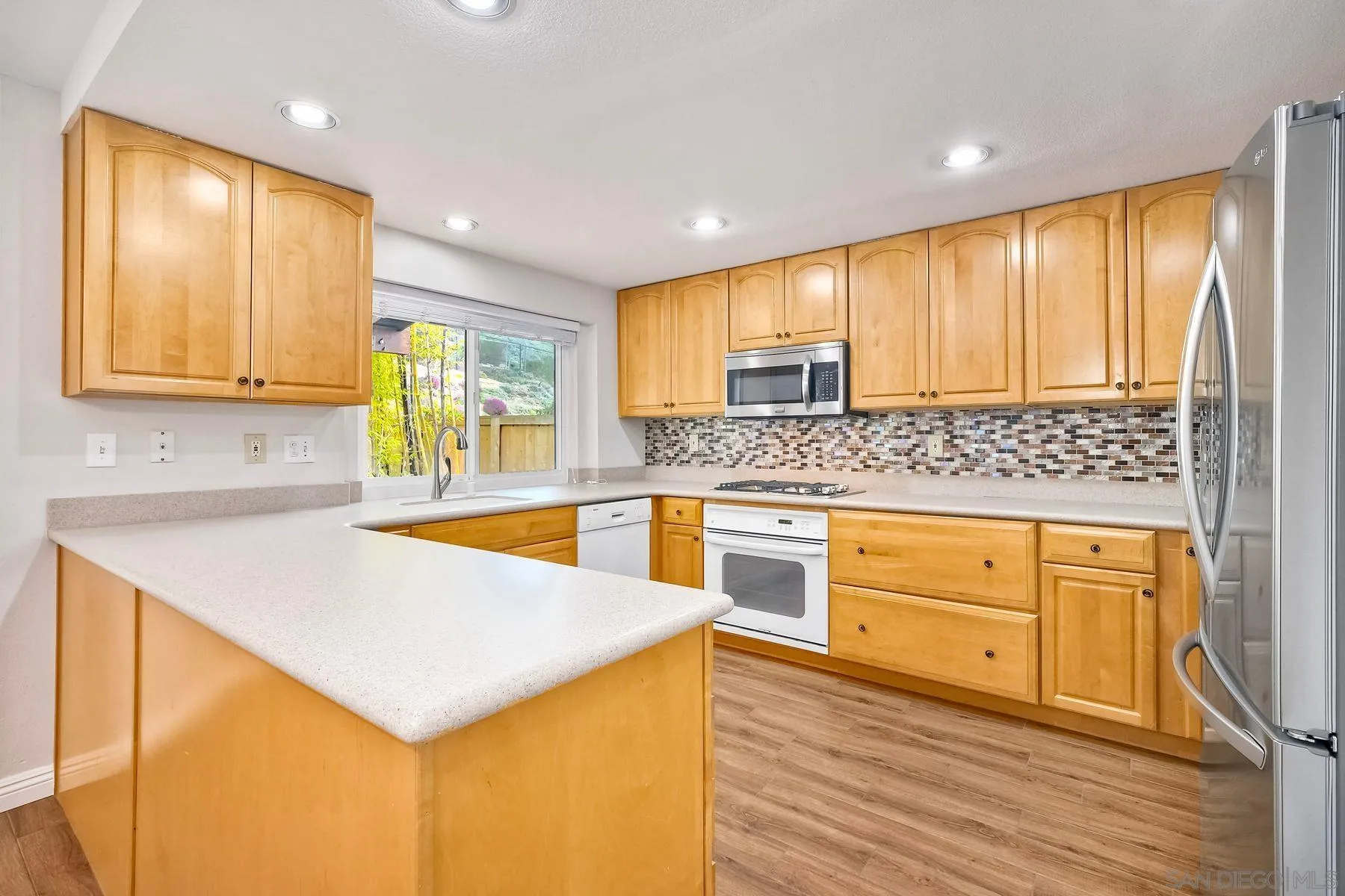 14741 Oakline Road Poway, CA 92064 - Photo 17 of 62 Gallery Image 17