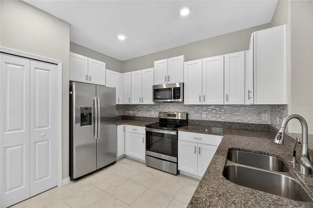 a view of a livingroom with a fireplace