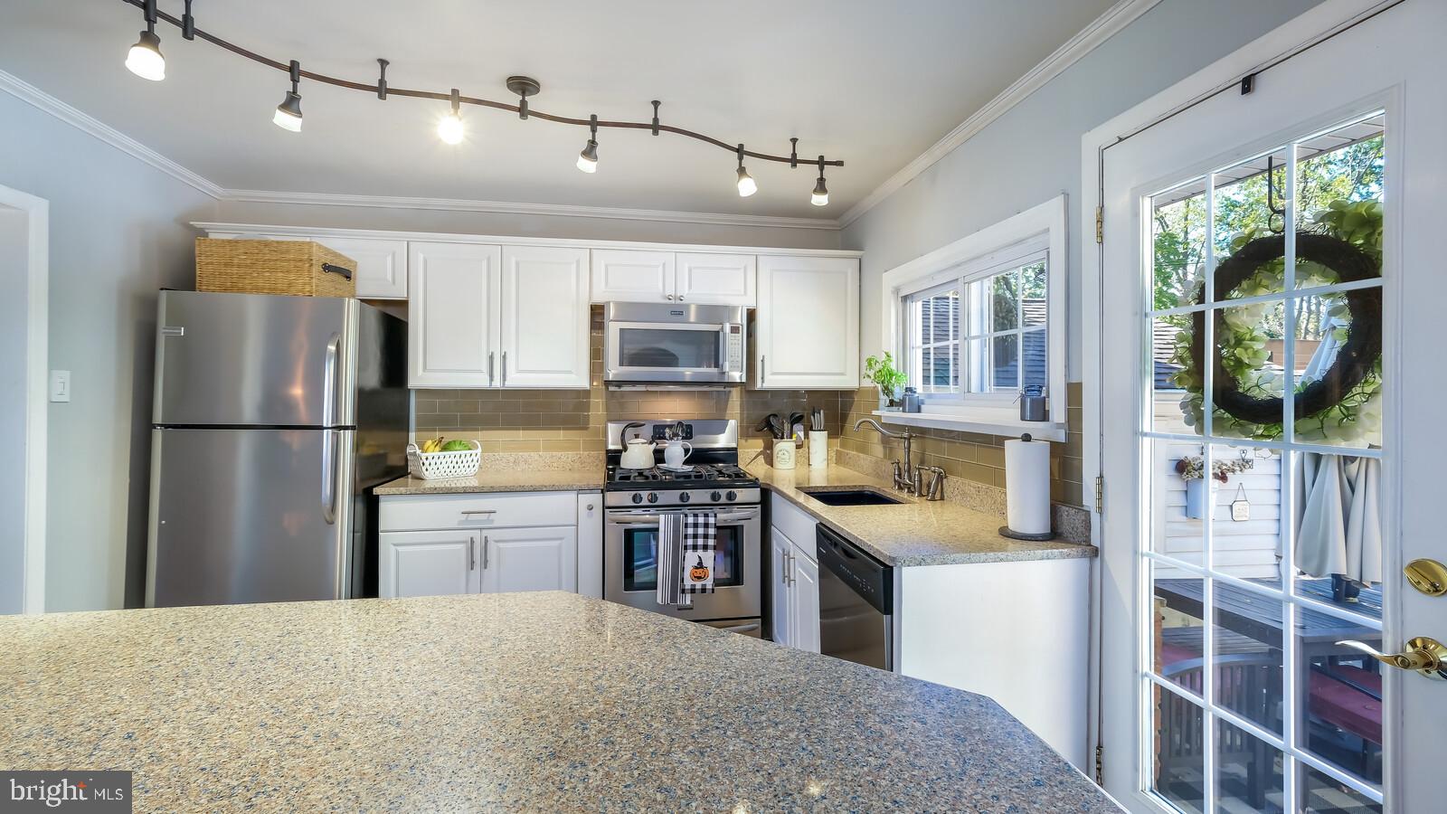 504 Stevens Road Morrisville, PA 19067 - Photo 15 of 33 Gallery Image 15