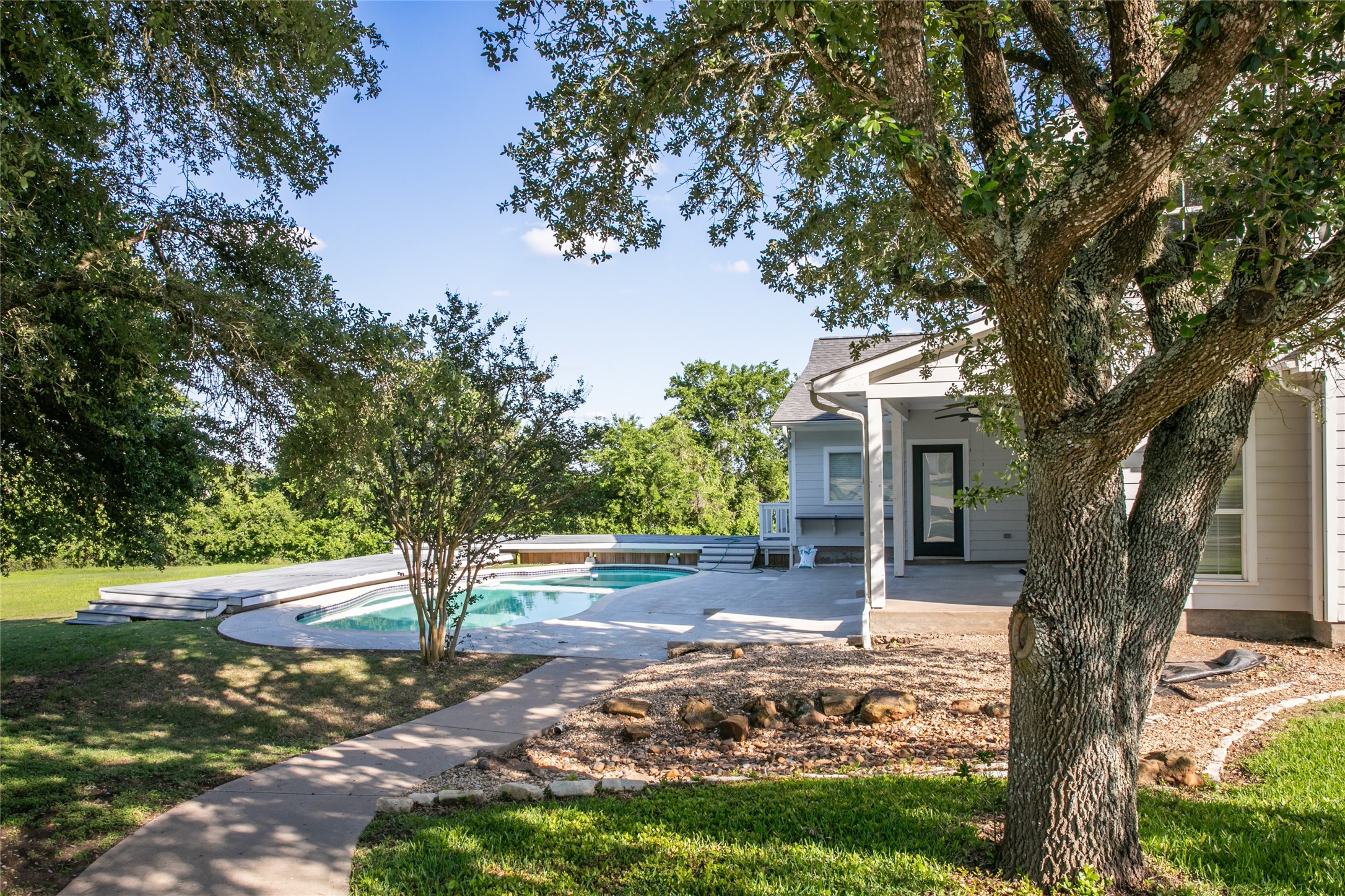 8660 Cedar Hill Road Brenham, TX 77833 - Photo 25 of 45
