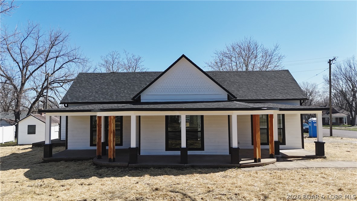 130 South Grand Avenue Eldon, MO 65026 - Photo 1 of 20