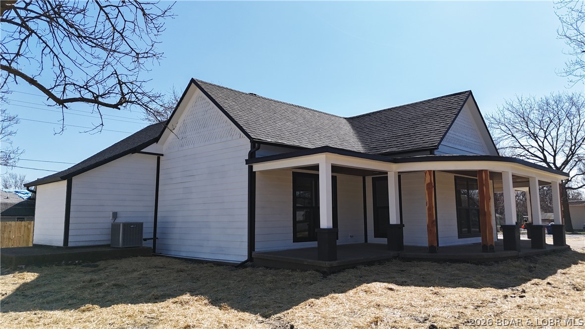 130 South Grand Avenue Eldon, MO 65026 - Photo 2 of 20